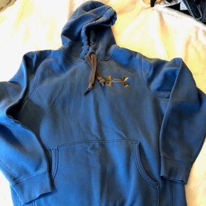 Under Armour Hoodie - Large